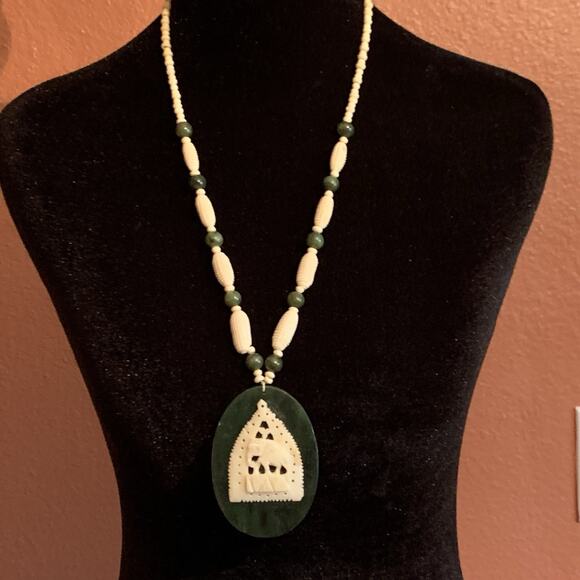 Nephrite and Beige Carved Vintage Elephant Eclectic Necklace - Picture 1 of 12